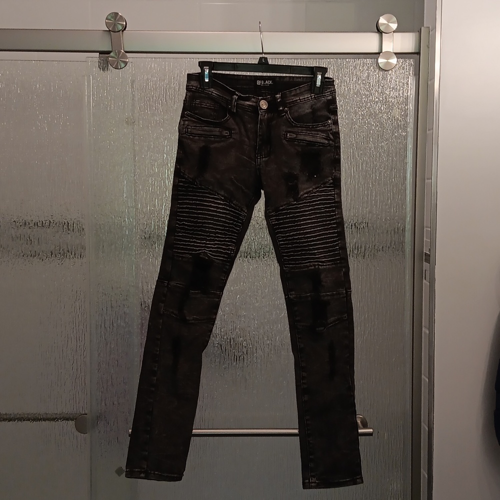Black Jeans